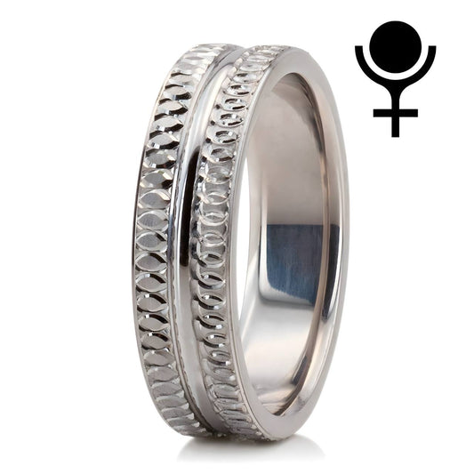 Extravagant  Carved Wedding Band